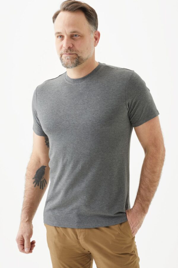 Playera Manga Corta Cuello Redondo para Hombre - Image 17