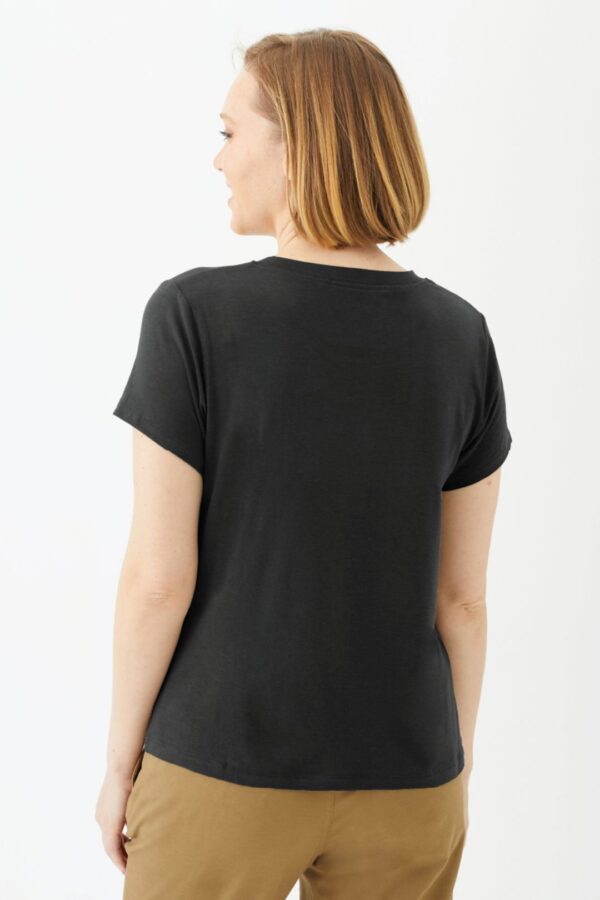 Playera Manga Larga Cuello Redondo para Mujer - Image 15