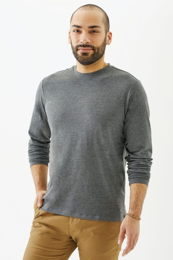 Playera Manga Larga Cuello Redondo para Hombre - Image 17