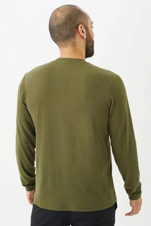 Playera Manga Larga Cuello Redondo para Hombre - Image 7