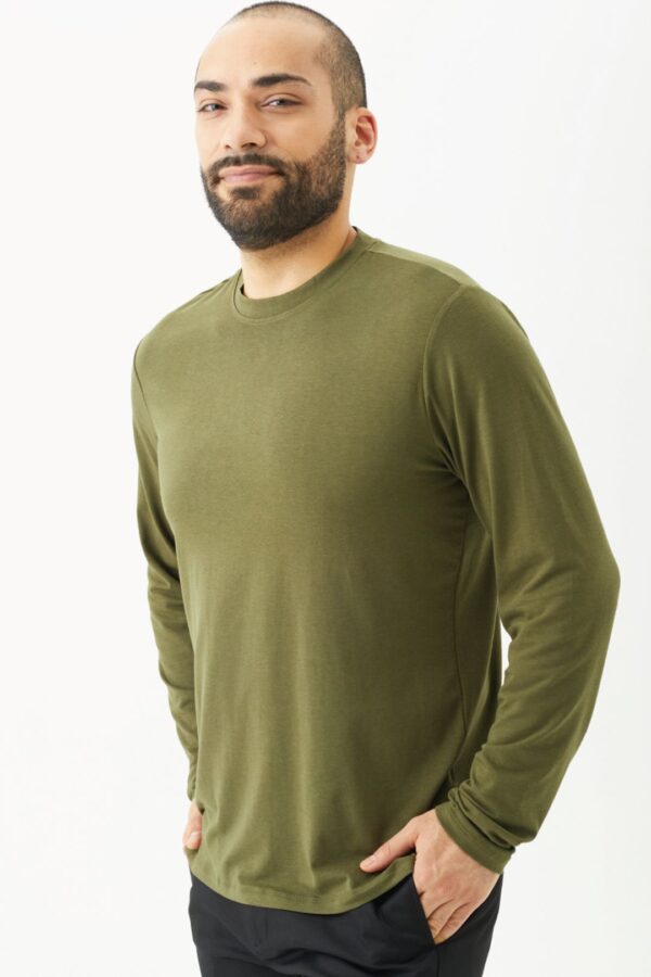 Playera Manga Larga Cuello Redondo para Hombre - Image 8
